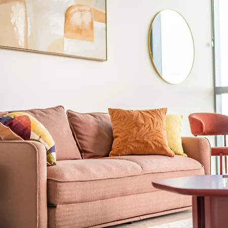 Apartment 1bedroom Sip In Style In Queens Wharf - Level 33 With And River View