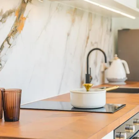Apartment Stylish, Spacious Retreat With Plunge Pool - Casa Cranbrook *