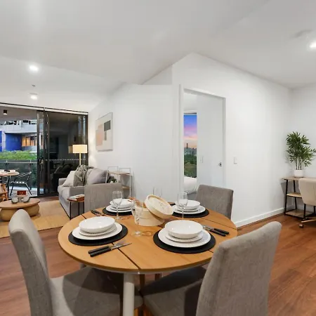 Zen Cozy 1 Bedroom With 2 Beds Pool Gym Sauna Apartment