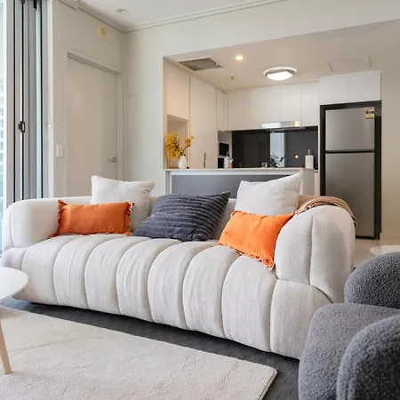 Oaks Gorgeous 2br With Pool, Parking, Gym Brisbane