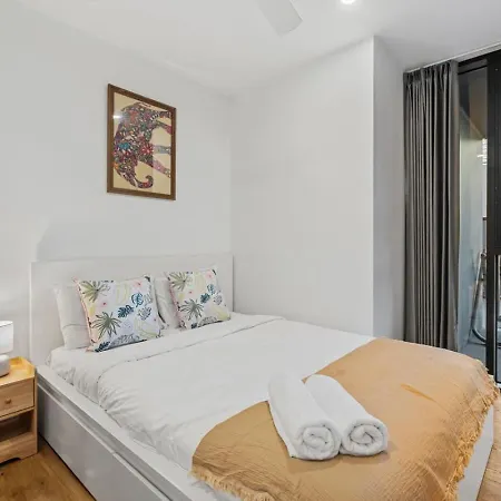 Modern 3br In Sunnybank Pool And Gym Access *
