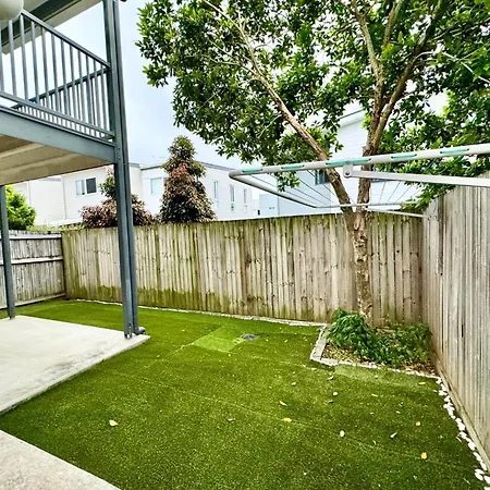 Apartment Boondall 3br Family | Long Deals Brisbane