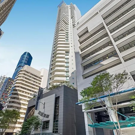 Modern 2b With In Centre