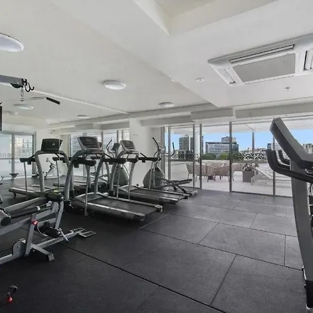 Modern Pad, 1-min To Showgrounds Brisbane
