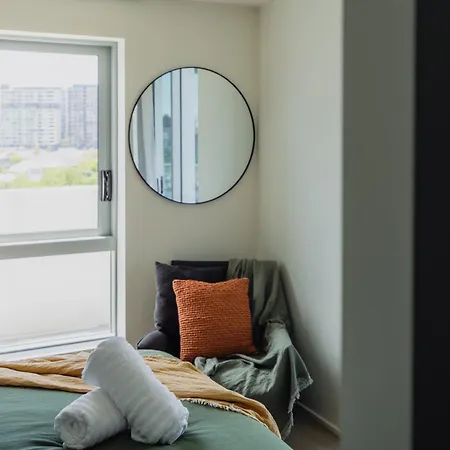 Exec Walk To Rna & King St, Pool, Gym, Parkng Apartment *
