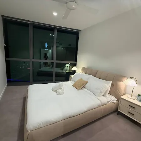 Queens Wharf - Level 42 With River & View *