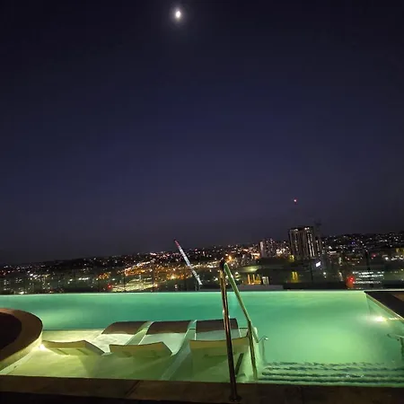 Fv 1br With Rooftop Pool Apartment