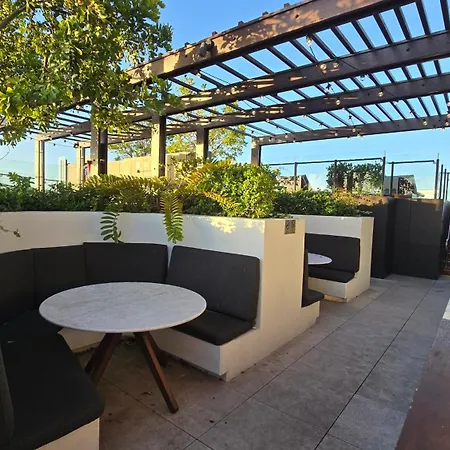 Fv 1br With Rooftop Pool Apartment