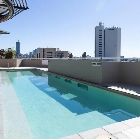 Tara's Place-gabba Apartment *