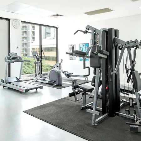 Skyline Escape - Pool, Gym & Sauna *