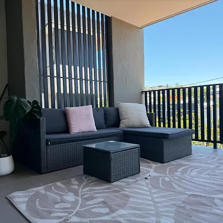 Apartment 2b2b With Courtyard - Close To Cbd - Free Parking Brisbane