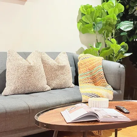 Street 2br2bath With Free Parking Brisbane