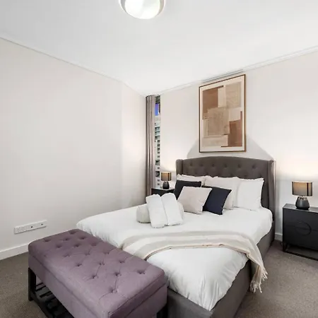 Apartment Dusk A Luxury 2bed 2bath Cbd Sky With Pool Parking And