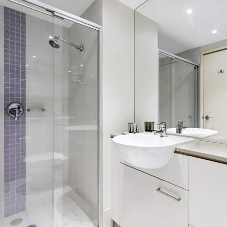 2 Bed 2 Bath Parking Brisbane