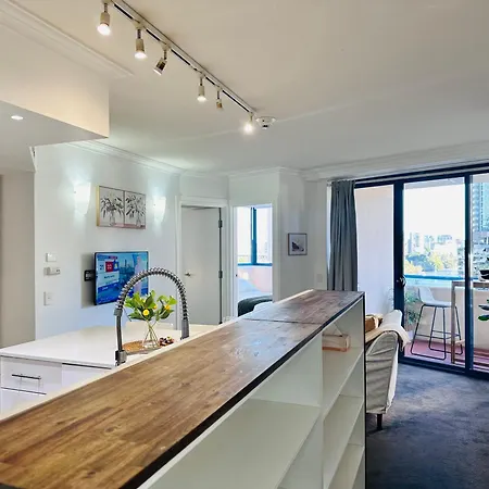 2 Bed In Apartment *
