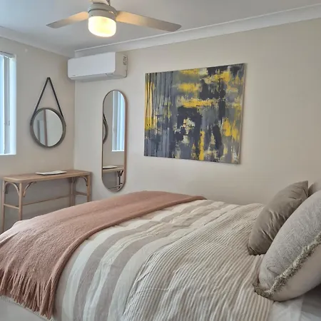 Apartment 2 Bed Ground Flr Gaythorne Courtyard Apt, Parking *