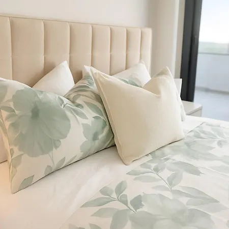 Milton Oasis Level 16- Luxury Near Milton Station * Brisbane