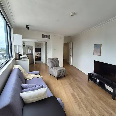 Apartment Pool & Gym & Parking