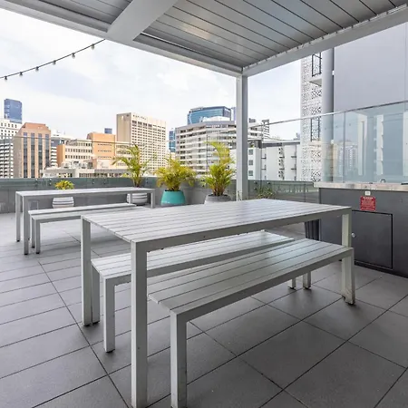 Stylish 2br Cityside With Pool, Gym And Parking Apartment *