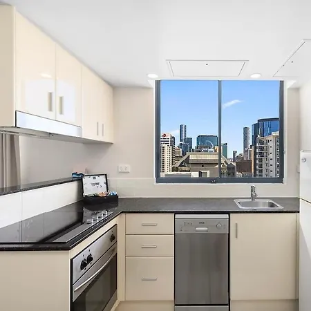 One-bedroom Escape I Mantra On Queen Apartment *