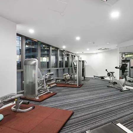 Apartment Modem Two Bedroom In Inner Cbd *