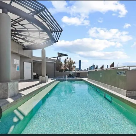 Tara's Place-gabba