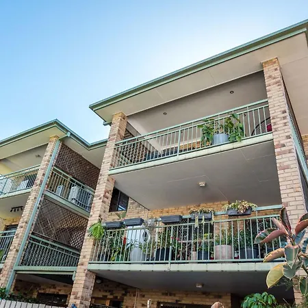 Pulse Hideaway Steps To Valley & Cbd Apartment
