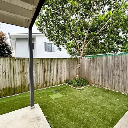 Apartment Boondall 3br Family | Long Deals Brisbane