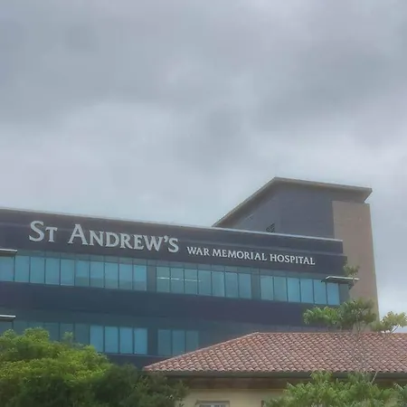 Inner Gem Next To St Andrews Hospital & Park Apartment *