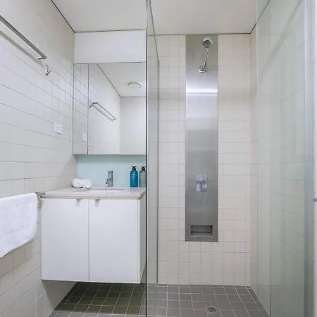 Bulimba Solace - Poolside Living By River Apartment Brisbane