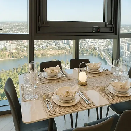 Apartment 2br Botanic Serenity - Queens Wharf Lv 49 Luxury Bne River
