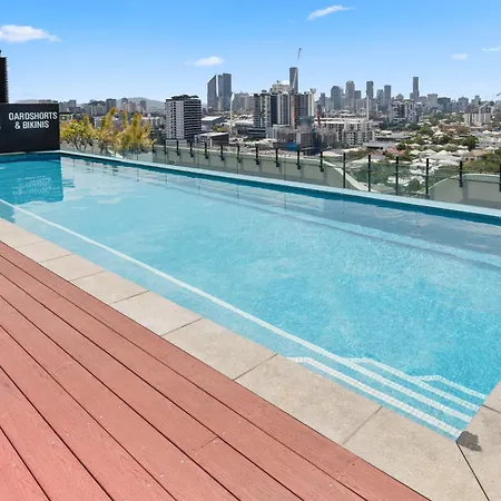 Bright 2br With Sofa Bed In Woolloongabba Apartment