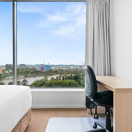 Apartment 2-bed With River Views