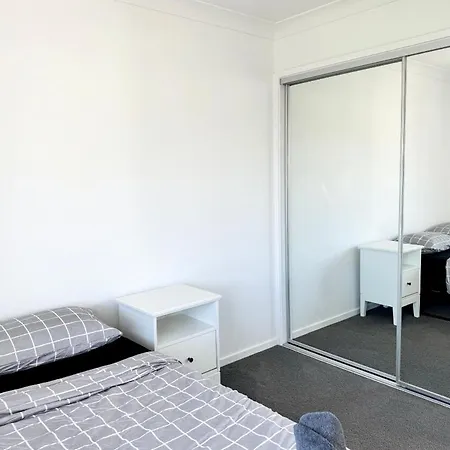 Boondall 3br Family | Long Deals *