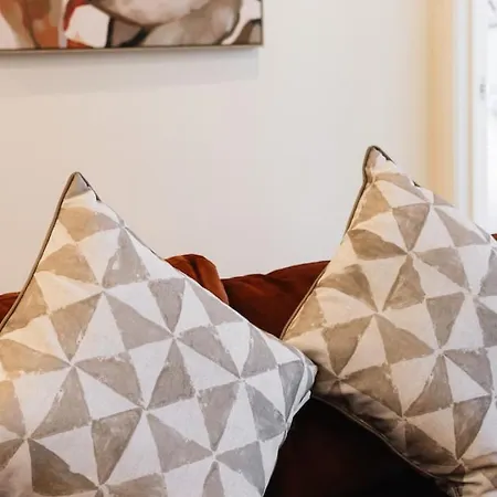 Stylish 2bedroom Inner-city In South Apartment Brisbane