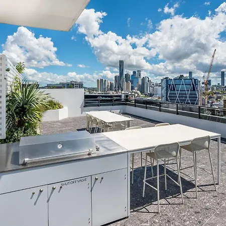 Bright Bowen Hills Apartment, Close To Life * Brisbane
