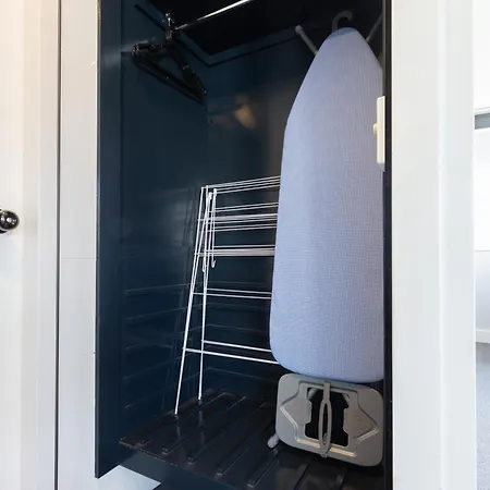 Stylish 2br Cityside With Pool, Gym And Parking