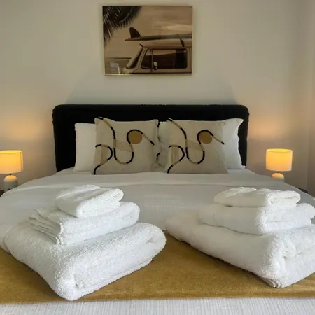 Luxe 2br With Rooftop Pool And Cbd View Apartment Brisbane