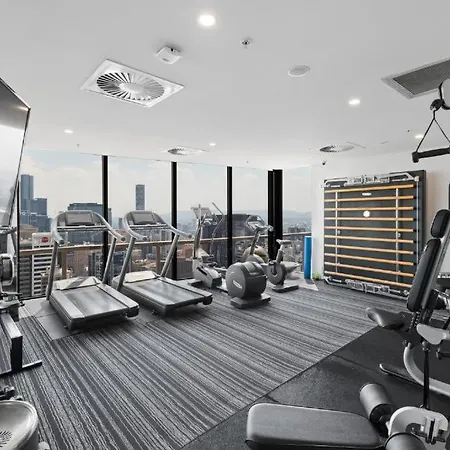 Premium Unit W/ Rooftop Pool In The Heart Brisbane