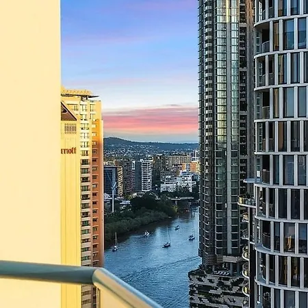 One-bedroom Escape I Mantra On Queen Apartment *