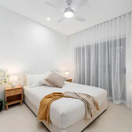 Dune Designer 2 Bedroom With River Views Parking Pool *