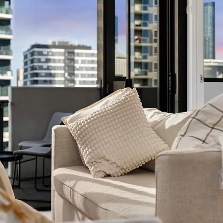 Cs - Gorgeous Views 2br W Parking, Pool & Gym Apartment Brisbane