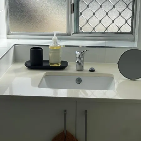 2 Bed Ground Flr Gaythorne Courtyard Apt, Parking Apartment Brisbane