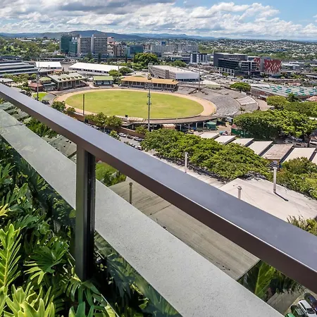 Bright Bowen Hills Apartment, Close To Life Apartment *