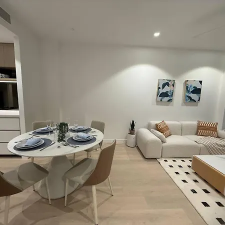 Queens Wharf - Level 42 With River & View Apartment *