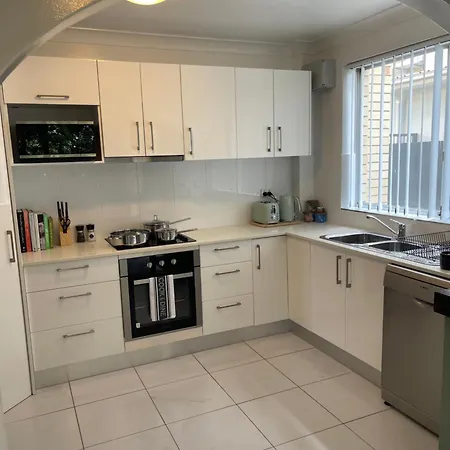 2 Bed Ground Flr Gaythorne Courtyard Apt, Parking Brisbane