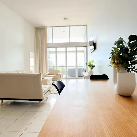South Bank Penthouse - Streets Access - Free Parking * Brisbane