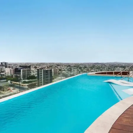 Style Infinity Pool Gym Chic 1 Bedroom Apartment Brisbane