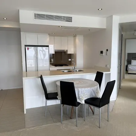 Apartment Modem Two Bedroom In Inner Cbd Brisbane