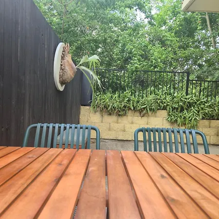 Apartment 2 Bed Ground Flr Gaythorne Courtyard Apt, Parking *